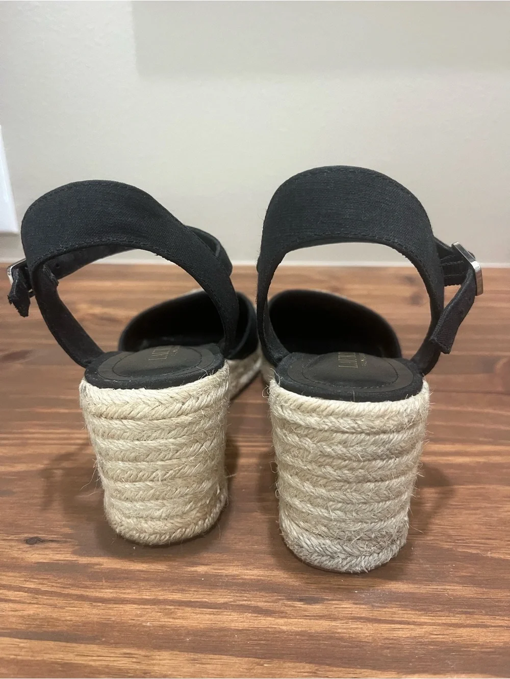 Lauren Ralph Lauren Hayleigh Embroidered Black Wedge Espadrille Wedge Sz 9.5